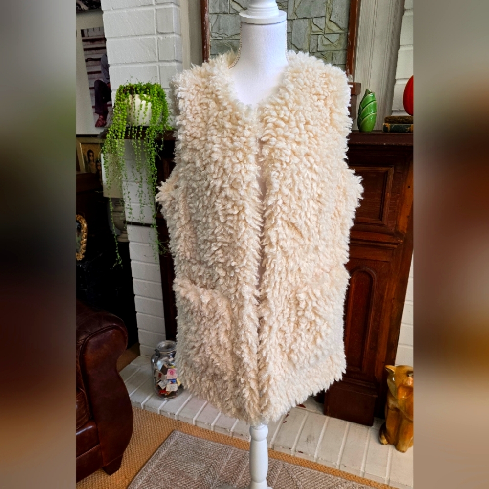 💫 UGG Australia Women's Faux Fur Vest Jacket Cream Pockets Size Large